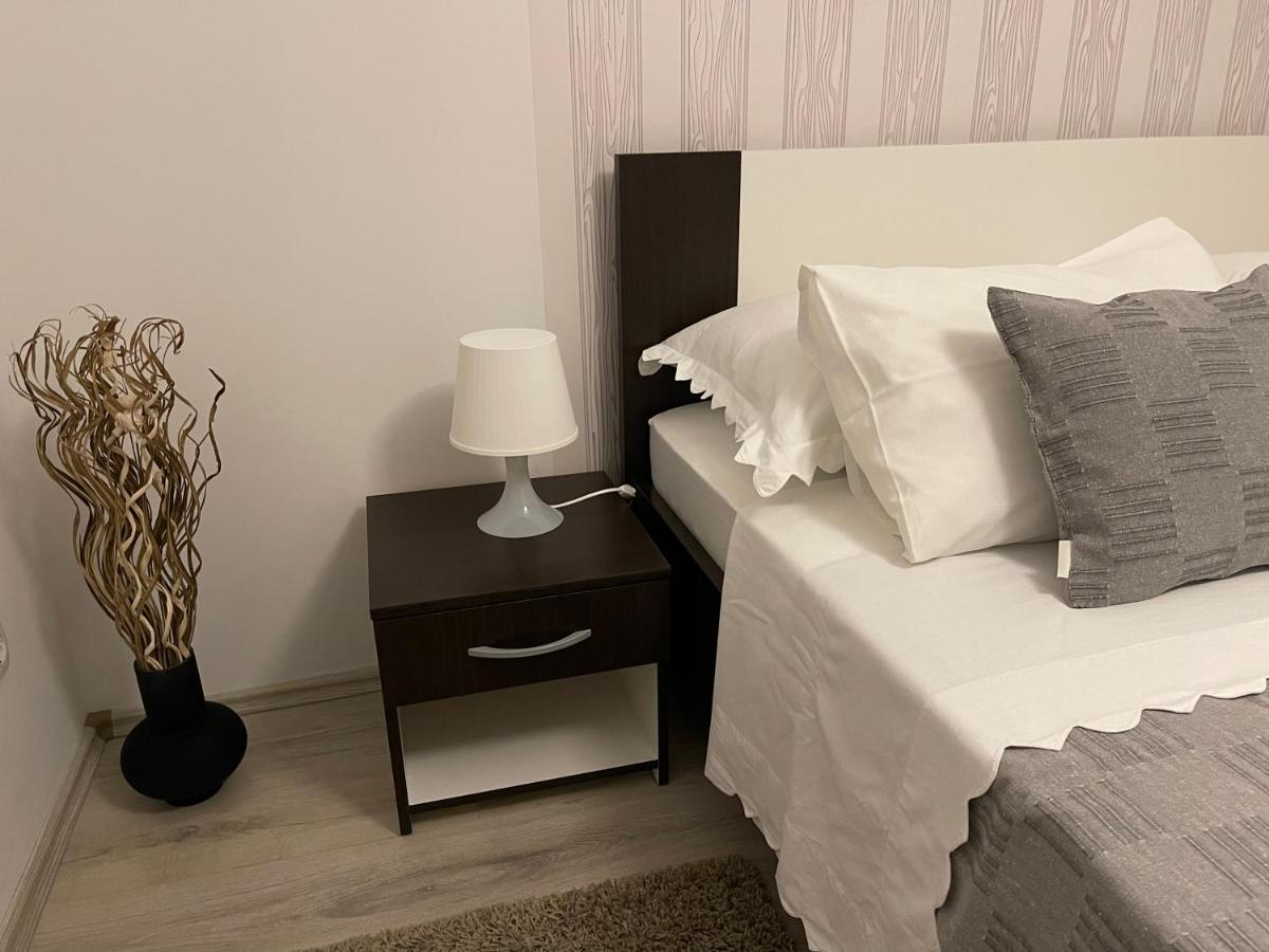 Apartments Antisa Baska Voda Exterior photo