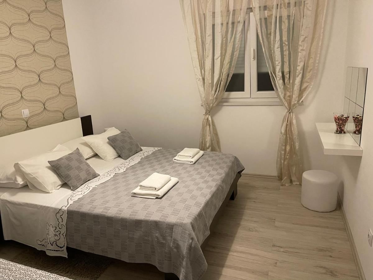 Apartments Antisa Baska Voda Exterior photo