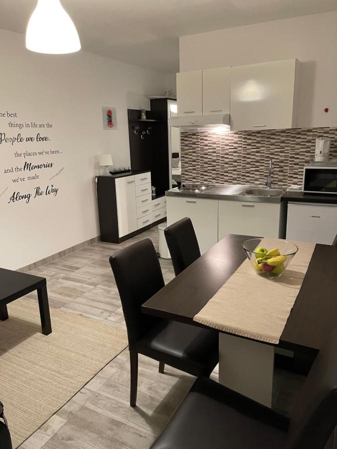 Apartments Antisa Baska Voda Exterior photo