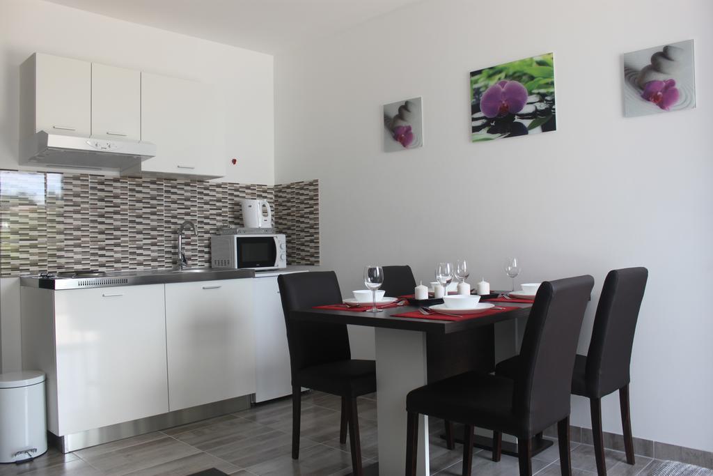 Apartments Antisa Baska Voda Exterior photo
